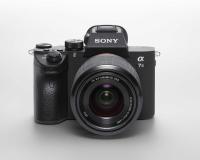 SONY Digitalni fotoaparat  ILCE7M3B Alfa 7 II serije E s senzorjem polnega formata s 5-osnim stabilizatorjem slike + objektiv SEL-2870