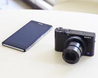 Napreden digitalni fotoaparat SONY DSC-RX100M3 kompakten s senzorjem tipa 1.0